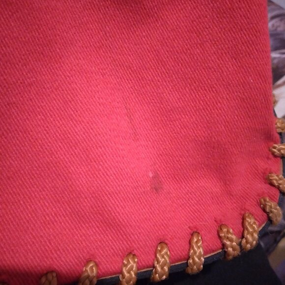 Winnie the Pooh and Tiger Plush Leather Purse (look at photos for call-out) - Picture 4 of 10